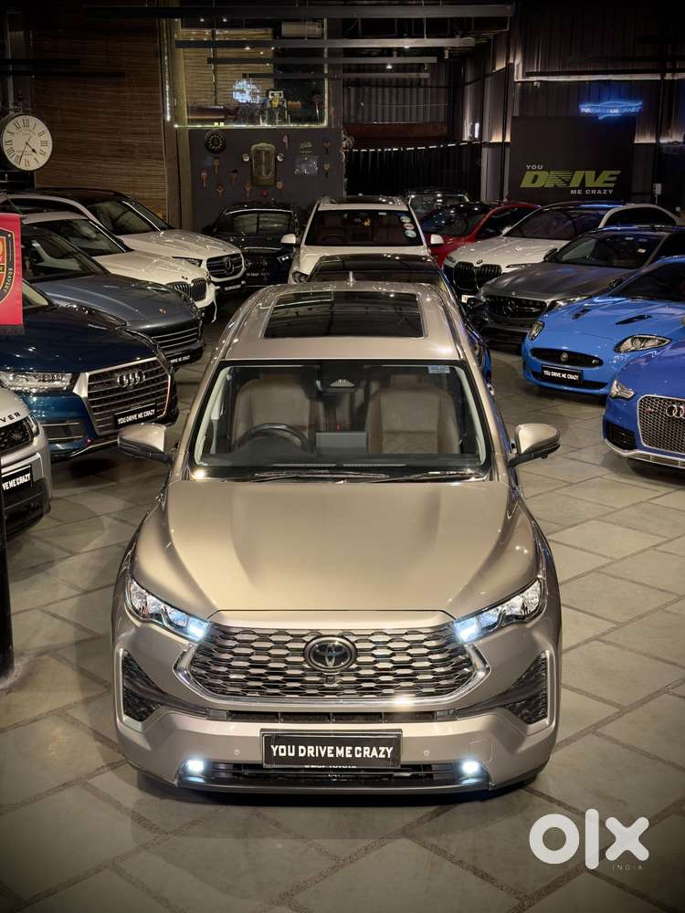 Toyota Innova Hycross 2.0 Zx (o) Hybrid 7 Str, 2023, Petrol