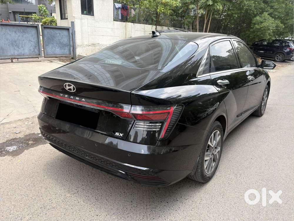 Hyundai Verna 1.5 Sx Ivt, 2023, Petrol