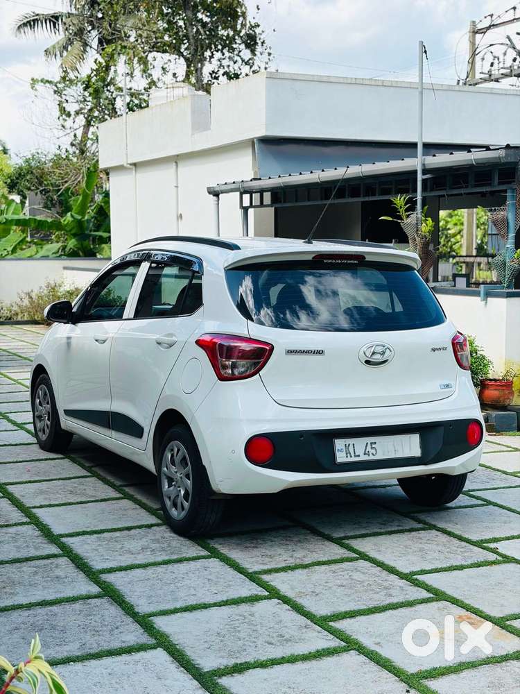 Hyundai I10 Sportz, 2019, Petrol