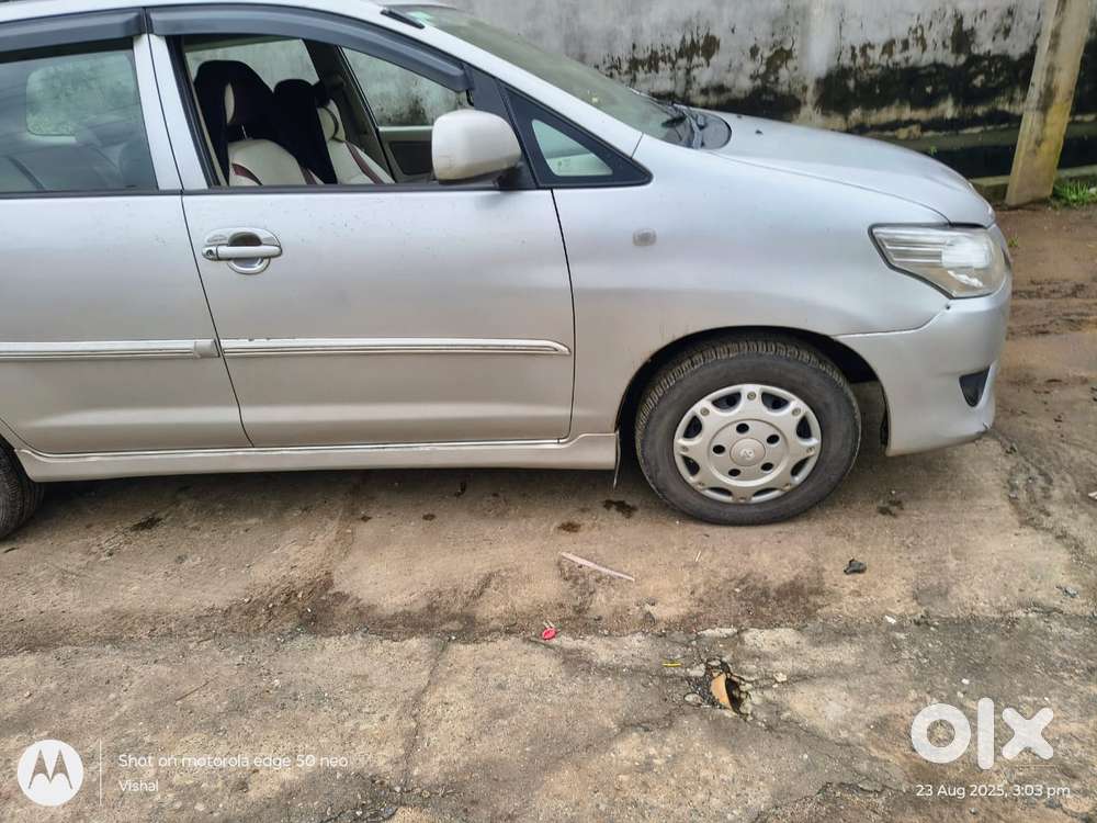 Toyota Innova 2012-2013 2.5 E Diesel Ms 7-seater, 2013, Diesel