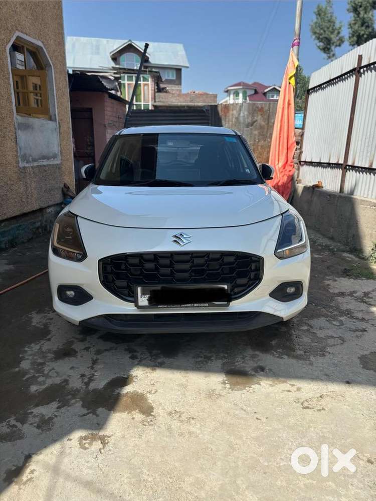 Maruti Suzuki Swift 2024 Petrol  5400 Km Driven