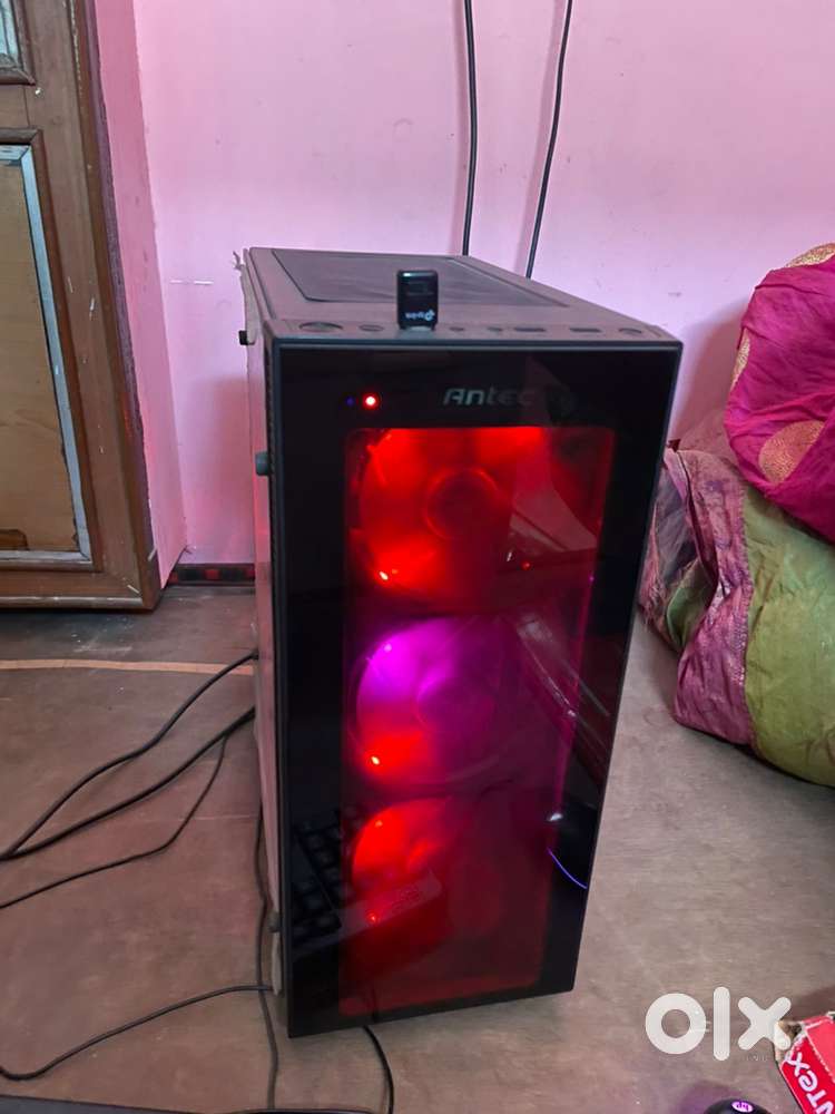 GAMING PC & CURVED MONITOR 24 INCH 5 month old.