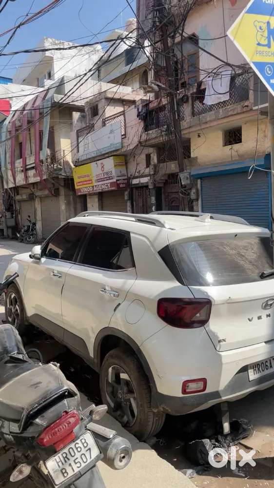 Hyundai Venue 2019 Petrol 56000 Km Driven