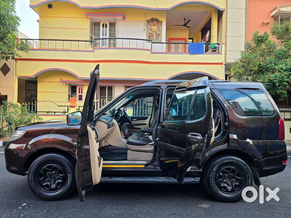Tata Safari Storme 2013
