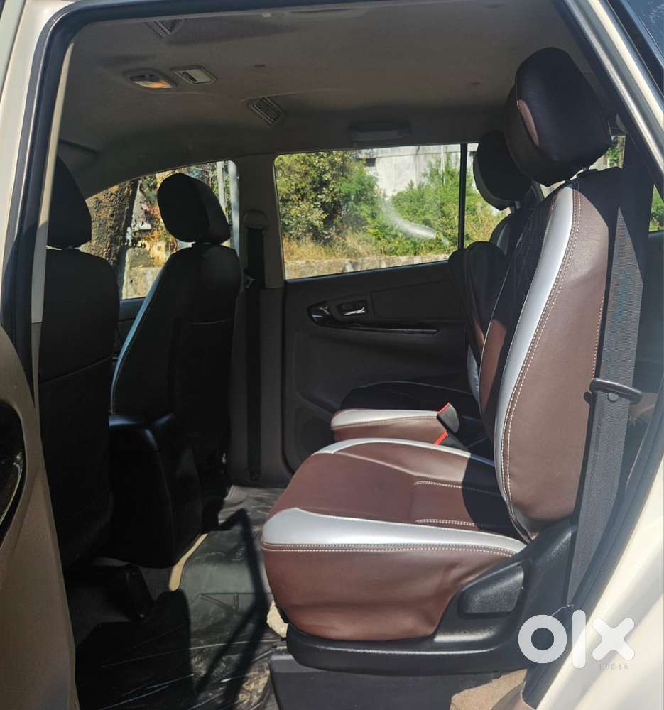 Toyota Innova 2.5 Vx 7 Seater Bs Iv, 2015, Diesel