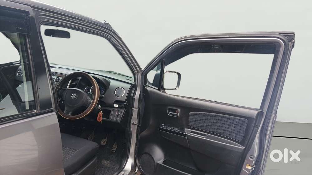 Maruti Suzuki Stingray Vxi, 2016, Petrol