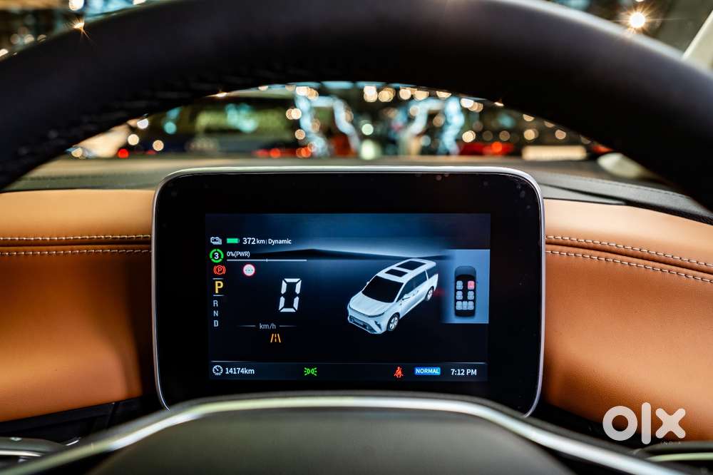 Mg M9 Ev, 2025, Electric