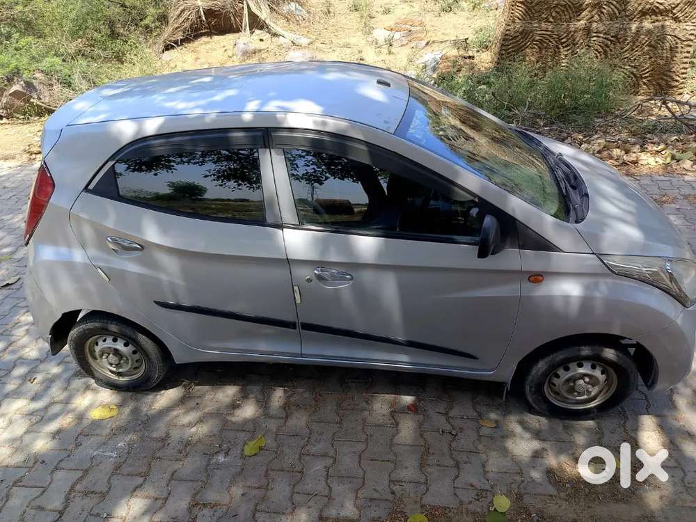Hyundai Eon 2013 Petrol 95000 Km Driven On Paper Cng