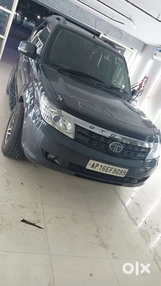 Tata Safari Storme 2017