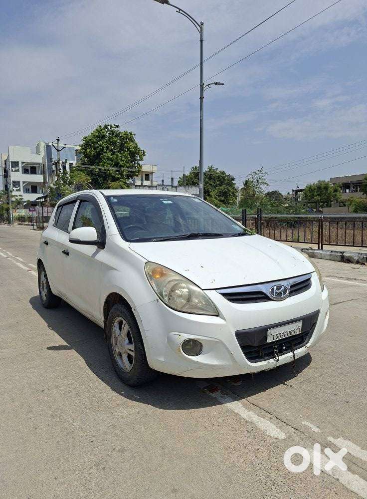 Hyundai I20 2010-2012 1.2 Asta Option With Sunroof, 2010, Petrol
