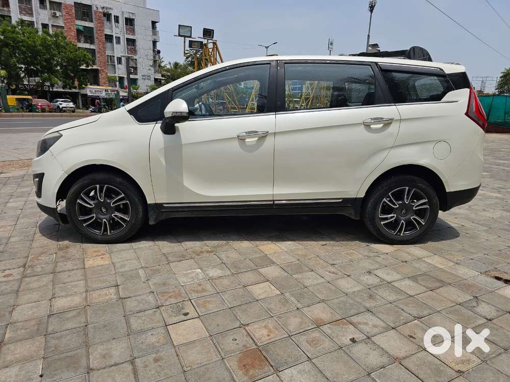 Mahindra Marazzo M8 8str, 2018, Diesel