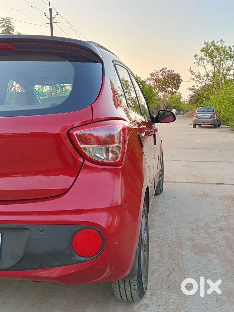 Hyundai Grand I10 1.2 Sportz(o) Dual Tone, 2019, Petrol