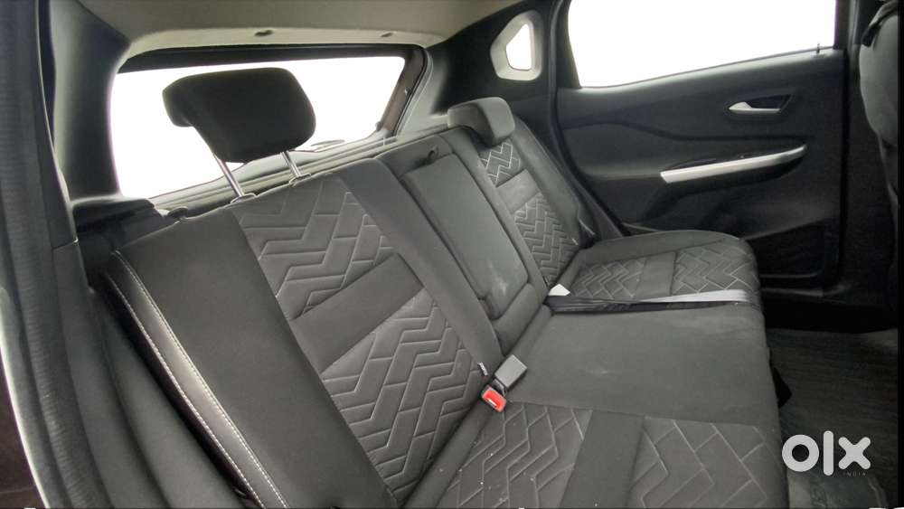 Nissan Magnite 1.0 Xv Premium Turbo Cvt, 2021, Petrol