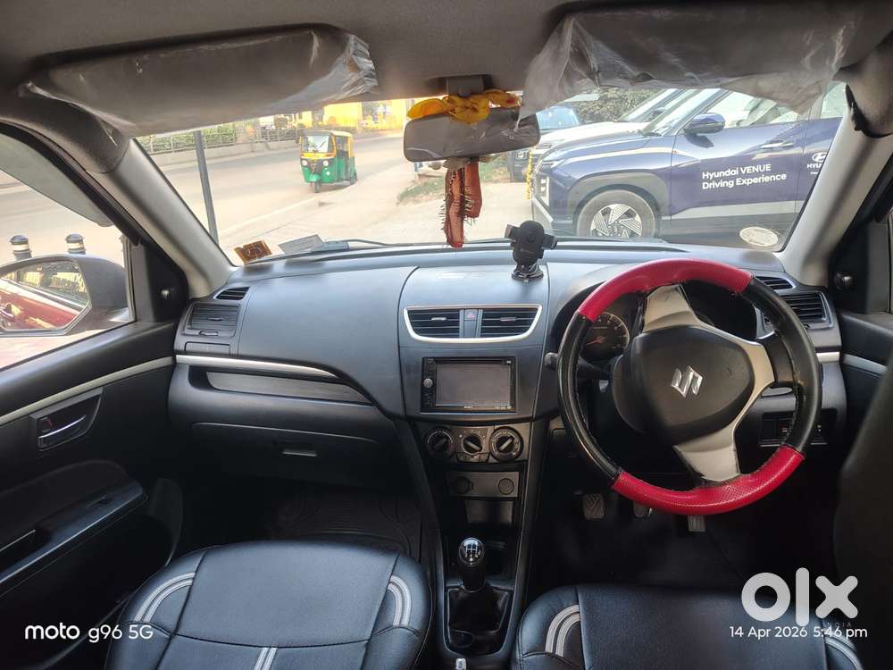 Maruti Suzuki Swift Vxi + Manual, 2014, Petrol