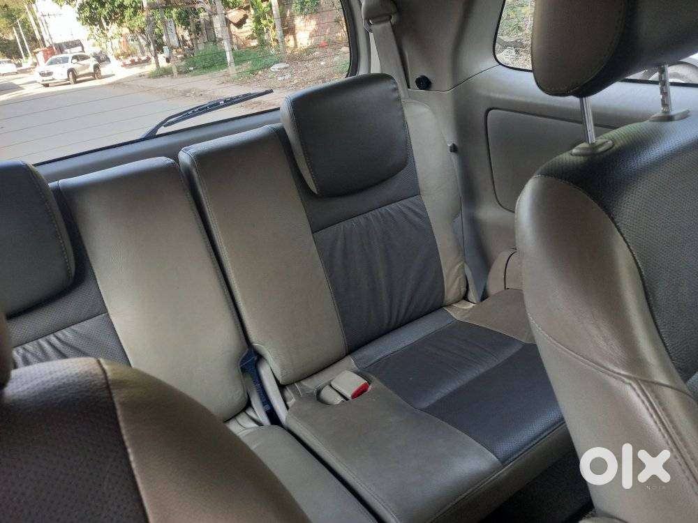 Toyota Innova 2.5 Z Diesel 7 Seater, 2014, Diesel