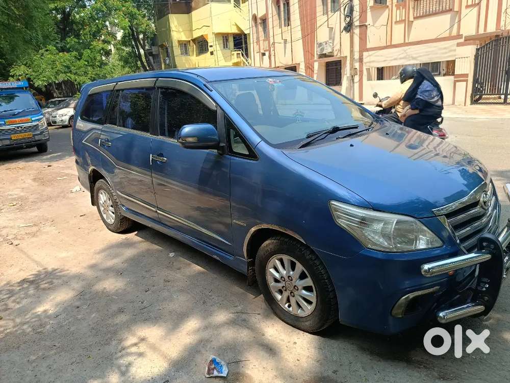 Innova 2.5 Z Top Model 2014 Showroom Condition 2 Key's Fully Loaded