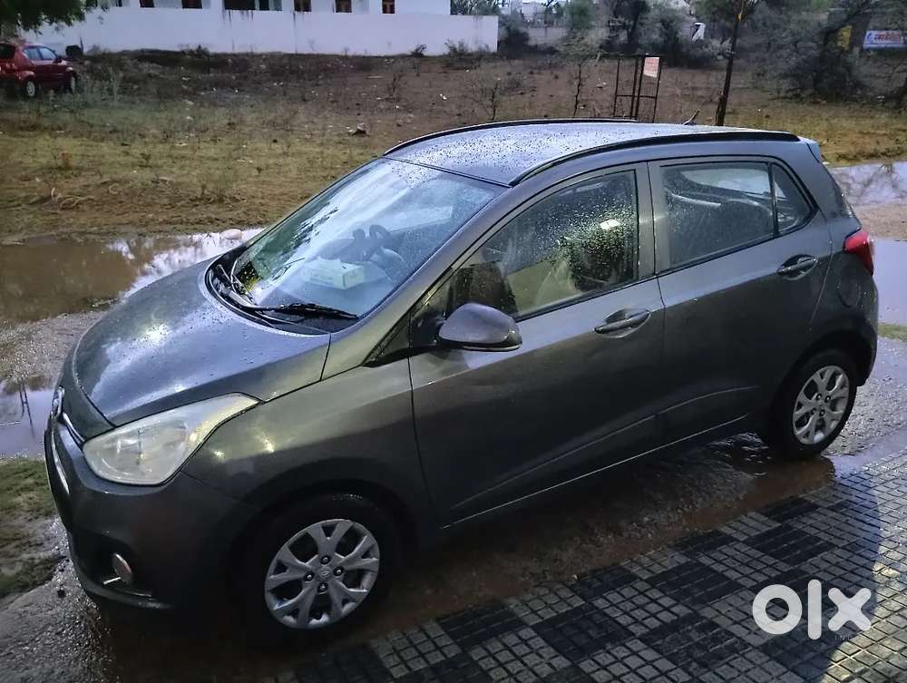 Hyundai Grand I10 2015 Petrol 71200 Km Driven