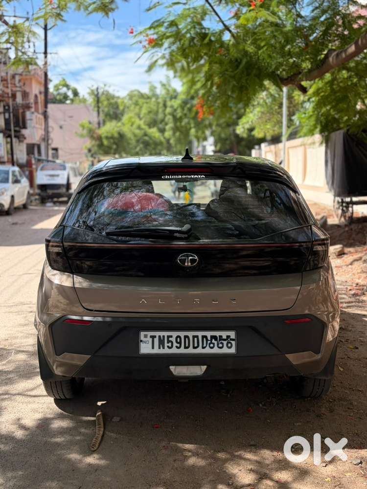 Tata Altroz Petrol/cng Manual 2025 Top End