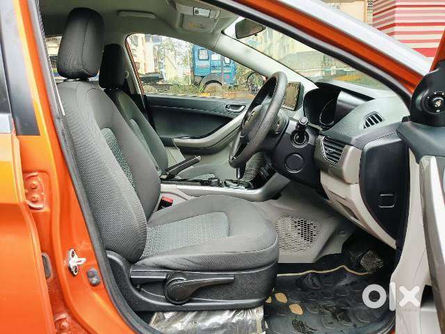 Tata Nexon 1.2 Revotron Xza Plus Dualtone, 2019, Petrol