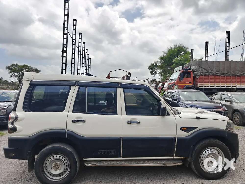 Mahindra Scorpio S4+ 2.2 Diesel 7 Seater  2015 Model