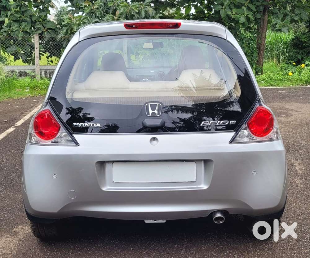 Honda Brio V Mt, 2011, Petrol