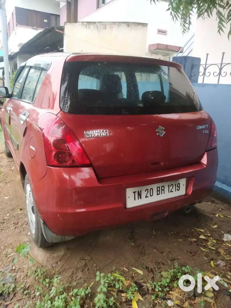 Maruti Suzuki Swift 2010 Diesel 99337 Km Driven