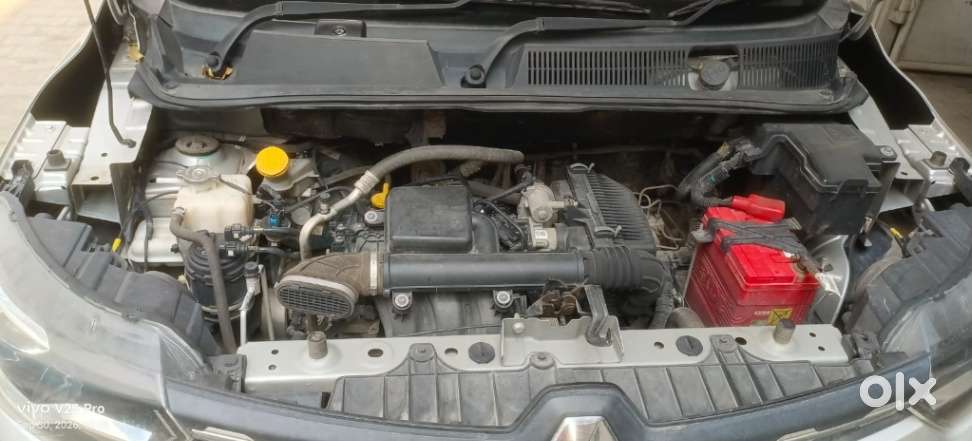 Renault Triber Rxz, 2022, Petrol