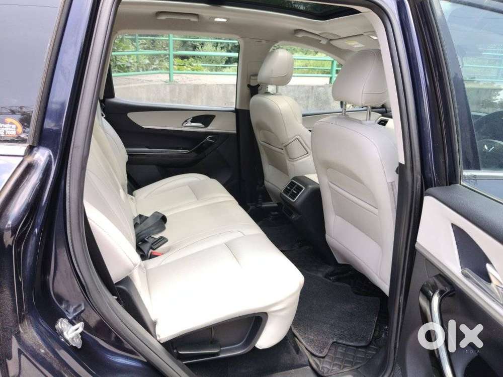 Mahindra Xuv700 2.2 Ax 7 Diesel At Luxury Pack Str, 2023, Diesel