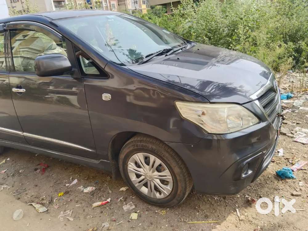 Innova  2.5g,2016, Good Condition, Urgent Sale