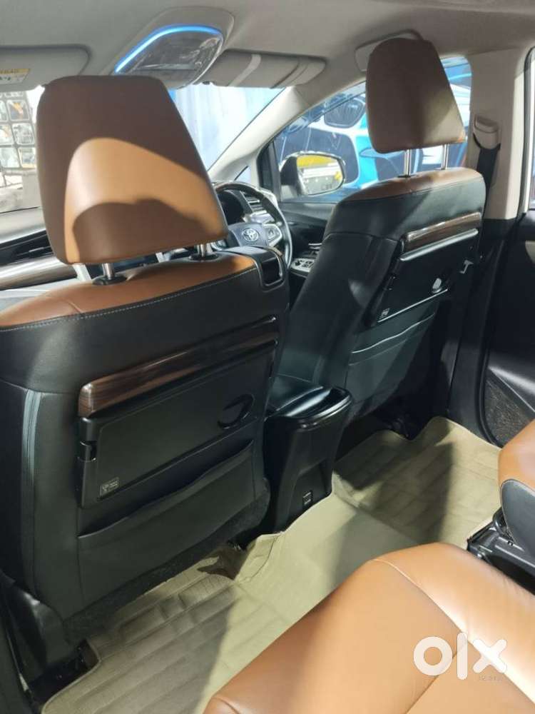 Toyota Innova Crysta 2.8z Automatic, 2017, Diesel