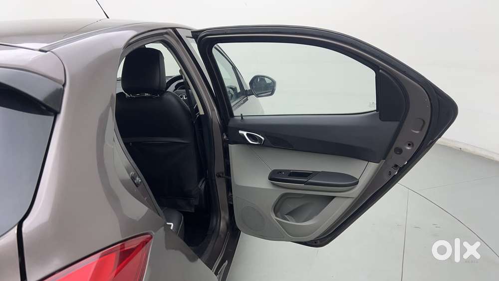 Tata Tiago Xz, 2017, Petrol