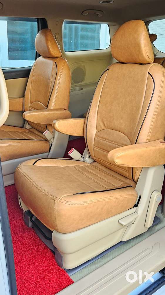 Kia Carnival Premium, 2021, Diesel