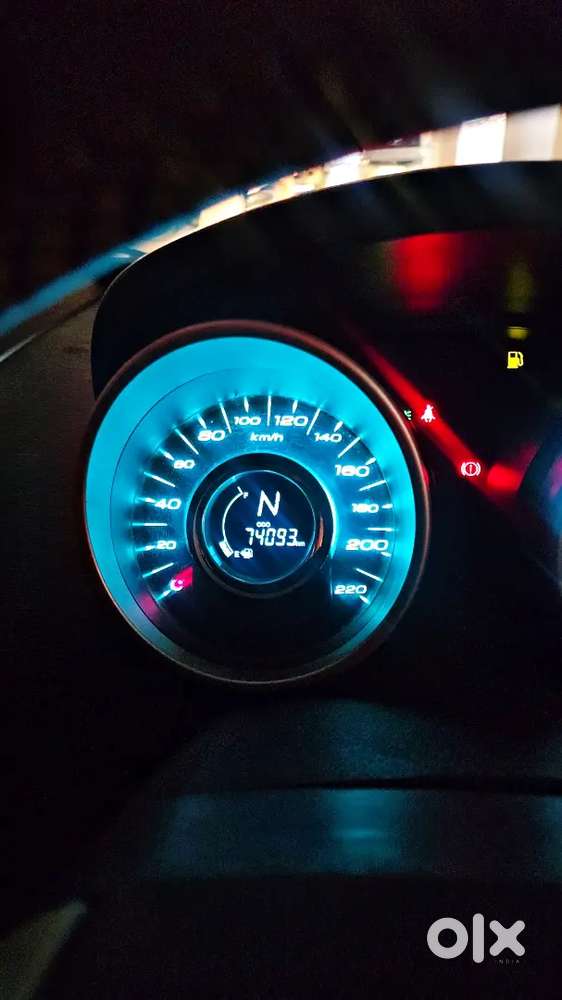 Mahindra Xuv500 W6 2016 Diesel Well Maintained