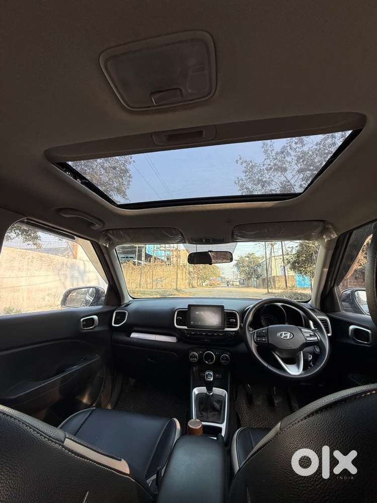 Hyundai Venue 2022 Petrol Good Condition