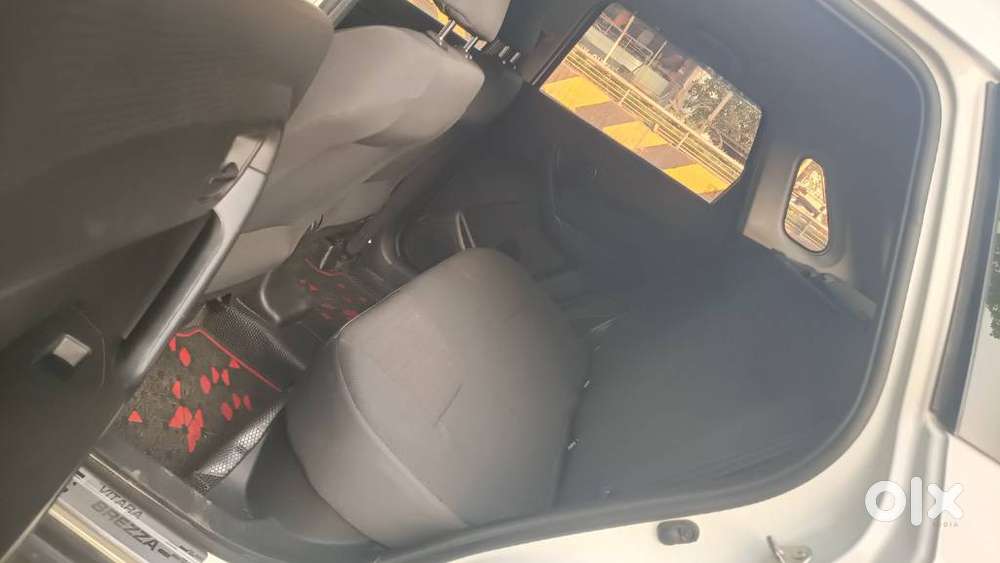 Maruti Suzuki Brezza 1.5 Lxi Smart Hybrid, 2022, Petrol