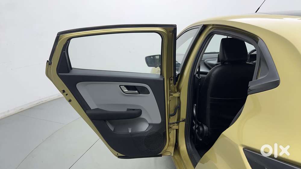 Tata Altroz Xz, 2020, Petrol