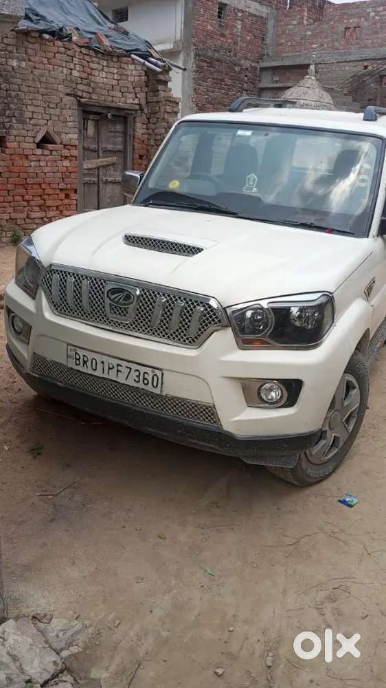 Mahindra Scorpio 2016 डीज़ल