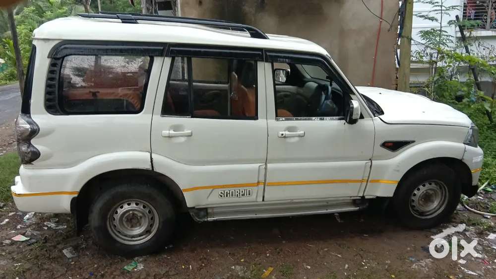 Mahindra Scorpio 2.5 S2 2016 Diesel Manual