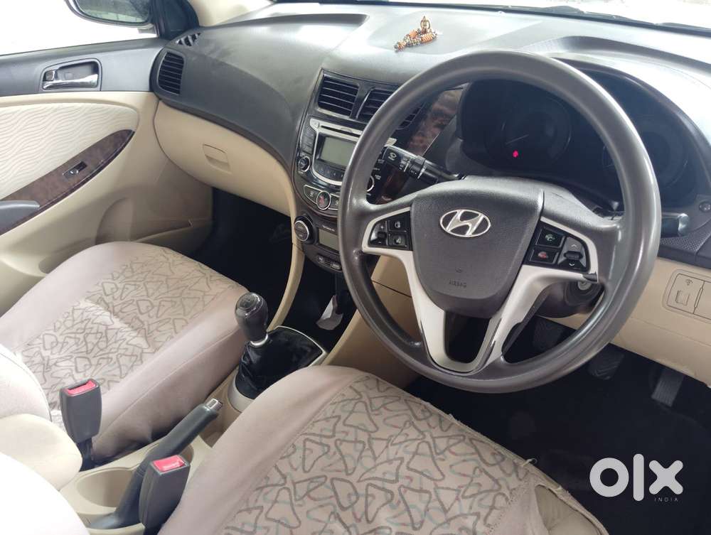 Hyundai Fluidic Verna 1.6 Vtvt Sx, 2013, Petrol
