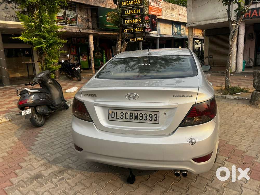 Hyundai Verna Petrol Manual 2011