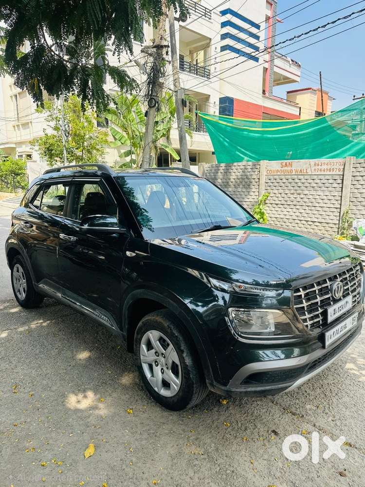 Hyundai Venue, 2020, Petrol