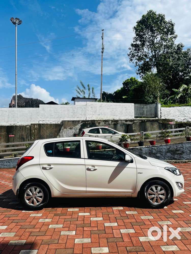 Hyundai I20 Sportz 1.2 Bs-iv, 2013, Petrol