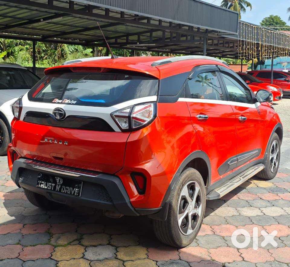 Tata Nexon 1.2 Revotron Xma Amt (s), 2020, Petrol