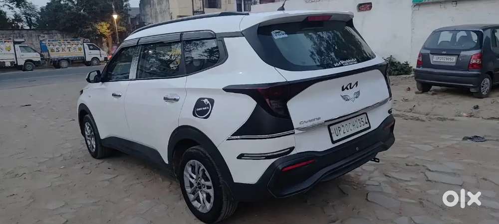 Kia Carens 2023 Diesel 90000 Km Driven
