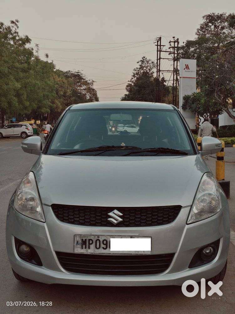 Maruti Suzuki Swift Vxi Optional, 2013, Petrol