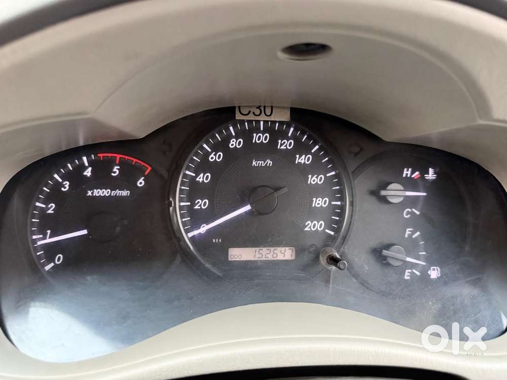 Toyota Innova 2.5 G (diesel) 8 Seater, 2012, Diesel
