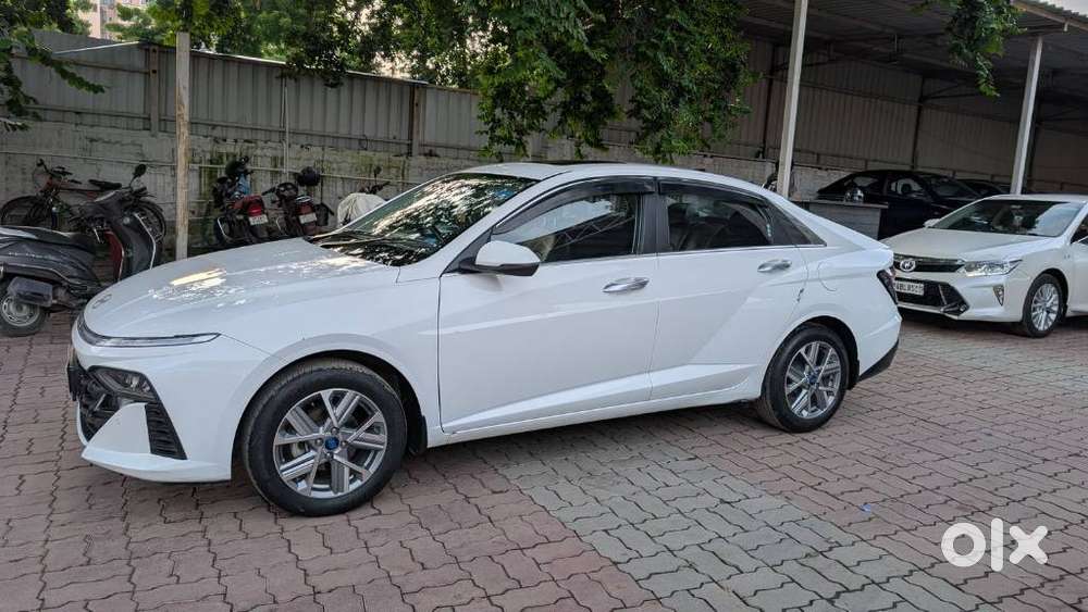 Hyundai Verna 1.5 Mpi Mt Sx (o), 2024, Petrol