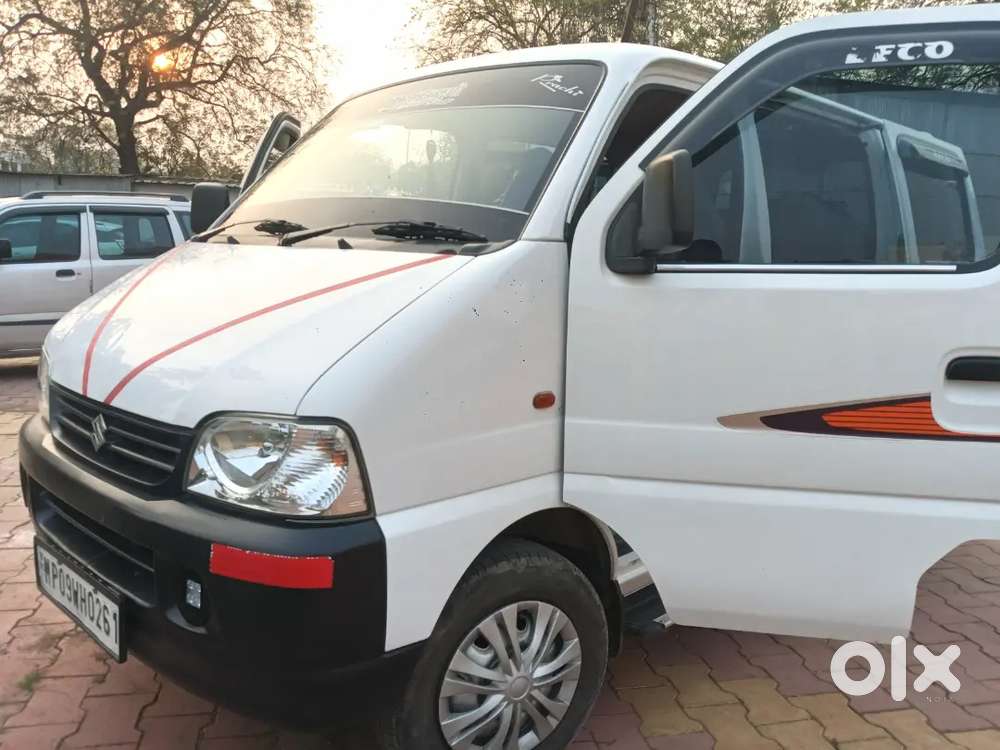 व्हाइट कलर बेस्ट कंडीशन