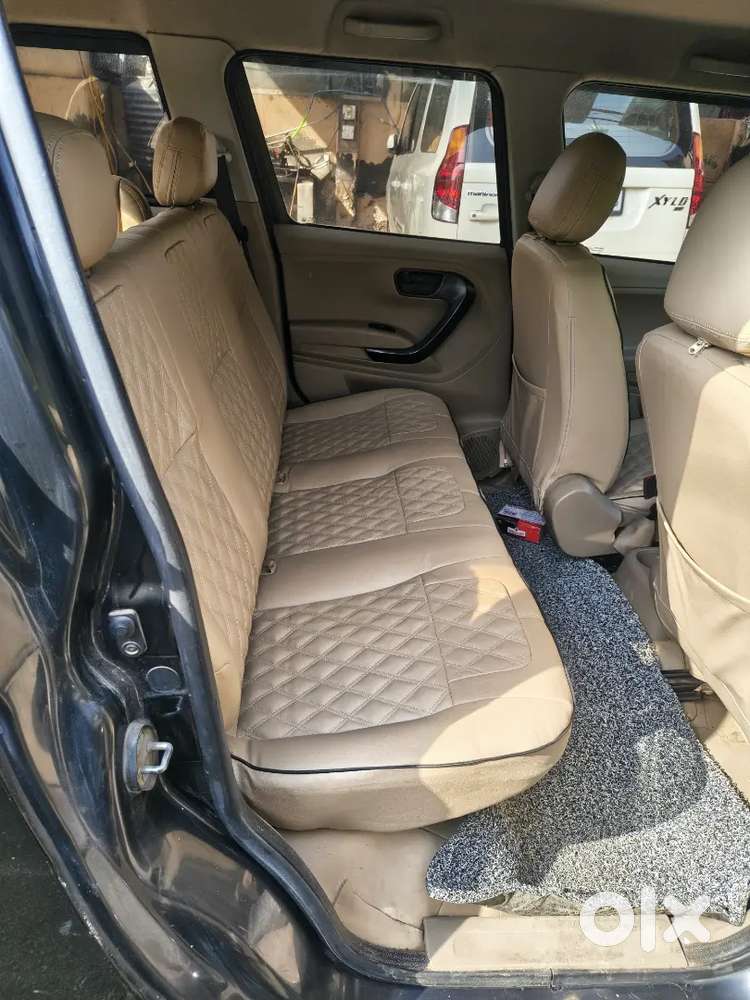 Mahindra Tuv 300 2015 Diesel 121000 Km Driven