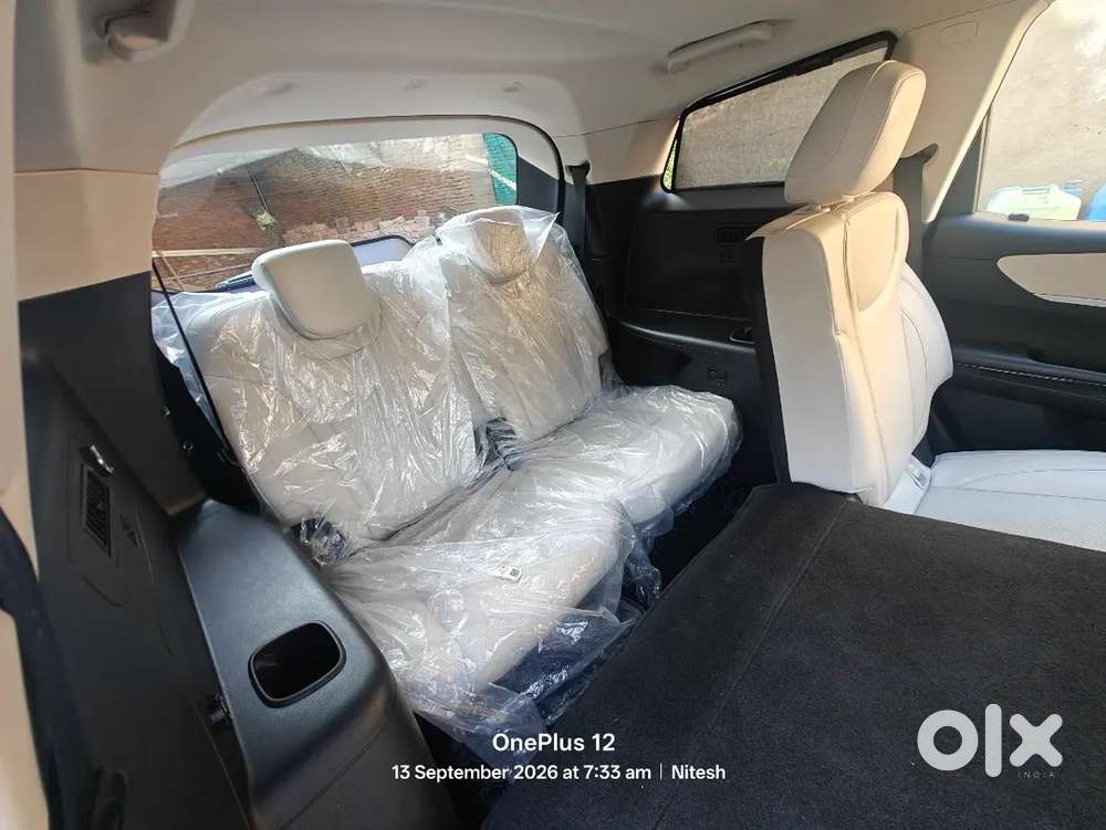 Mahindra Xuv700 2024 Petrol Manual